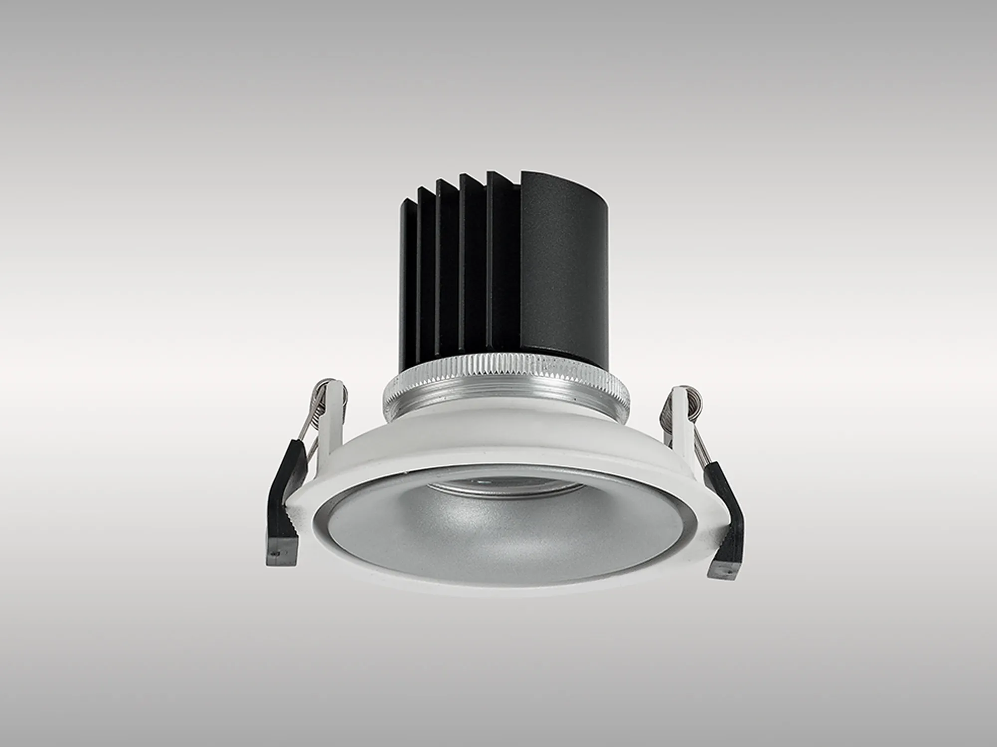 DM202037  Bolor 9 Tridonic Powered 9W 2700K 770lm 36° CRI>90 LED Engine White/Silver Fixed Recessed Spotlight, IP20